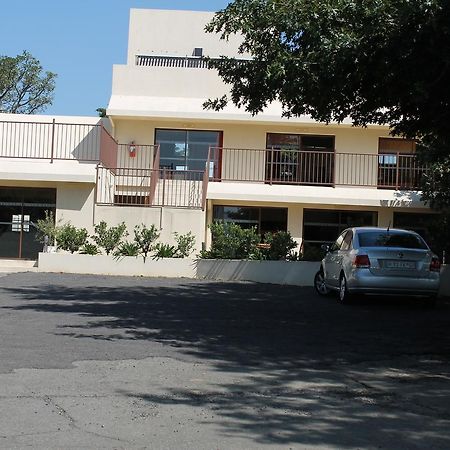 Pyramids Motel Van Reenen Eksteriør bilde