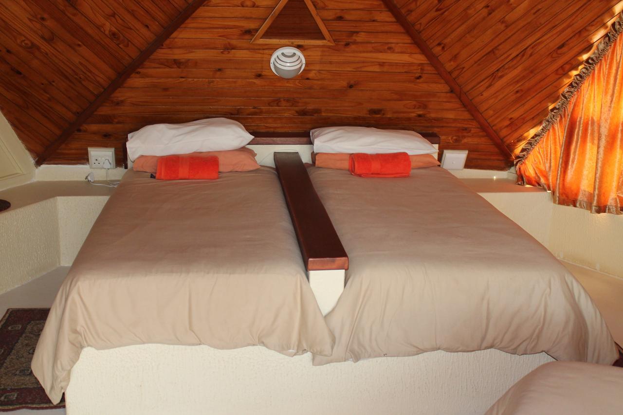 Pyramids Motel Van Reenen Eksteriør bilde