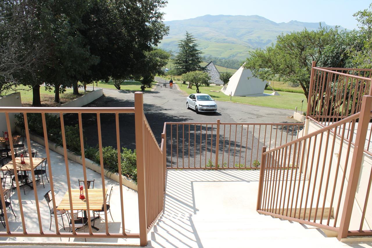 Pyramids Motel Van Reenen Eksteriør bilde