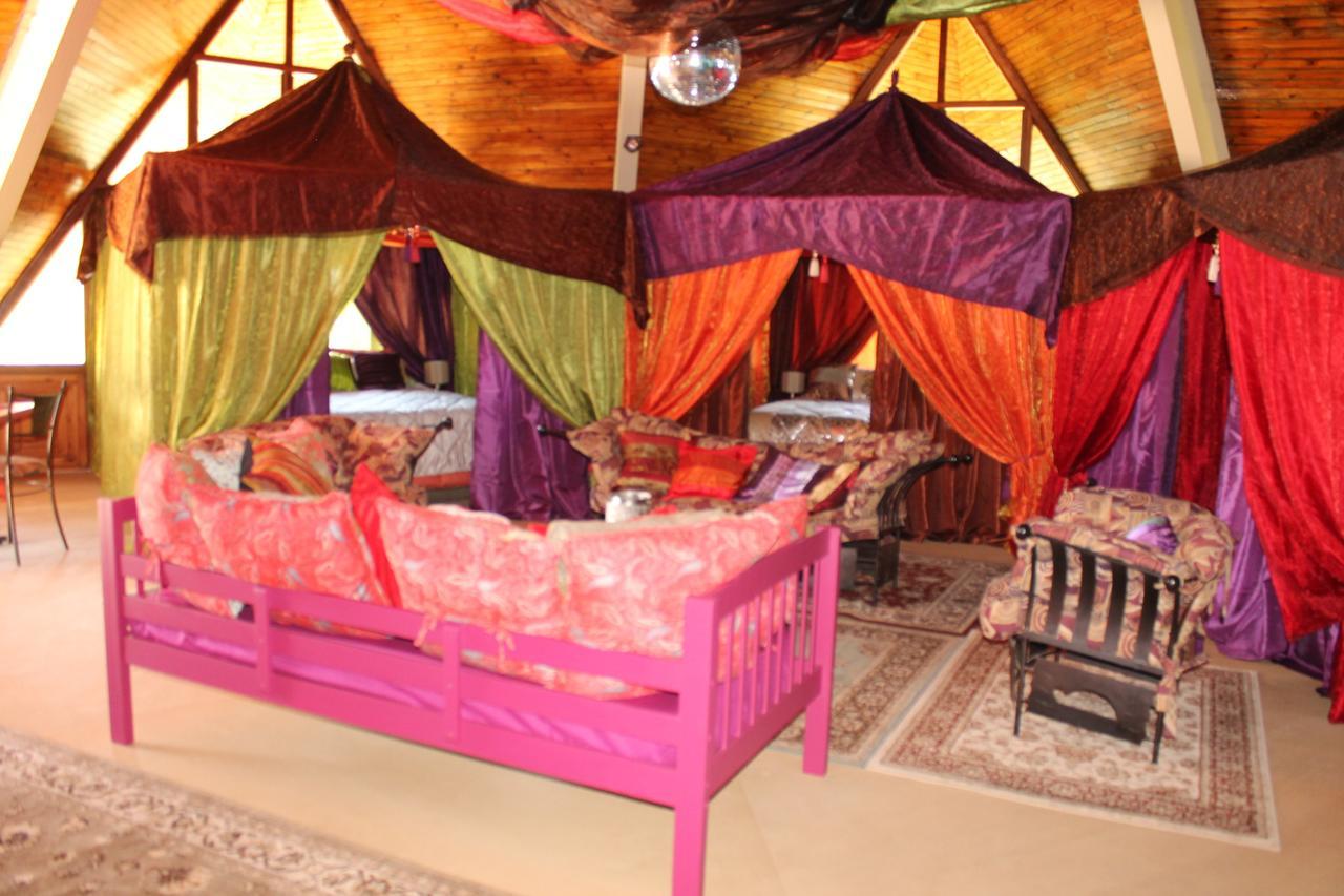 Pyramids Motel Van Reenen Eksteriør bilde