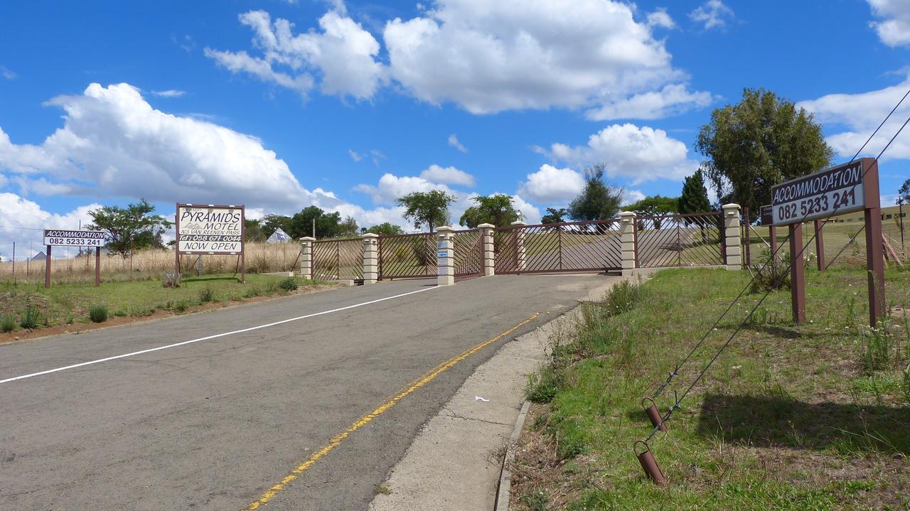 Pyramids Motel Van Reenen Eksteriør bilde