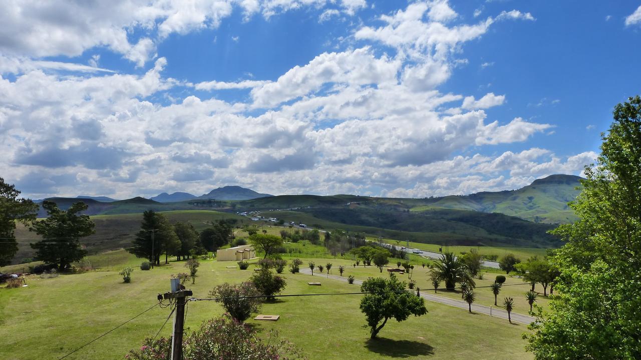Pyramids Motel Van Reenen Eksteriør bilde