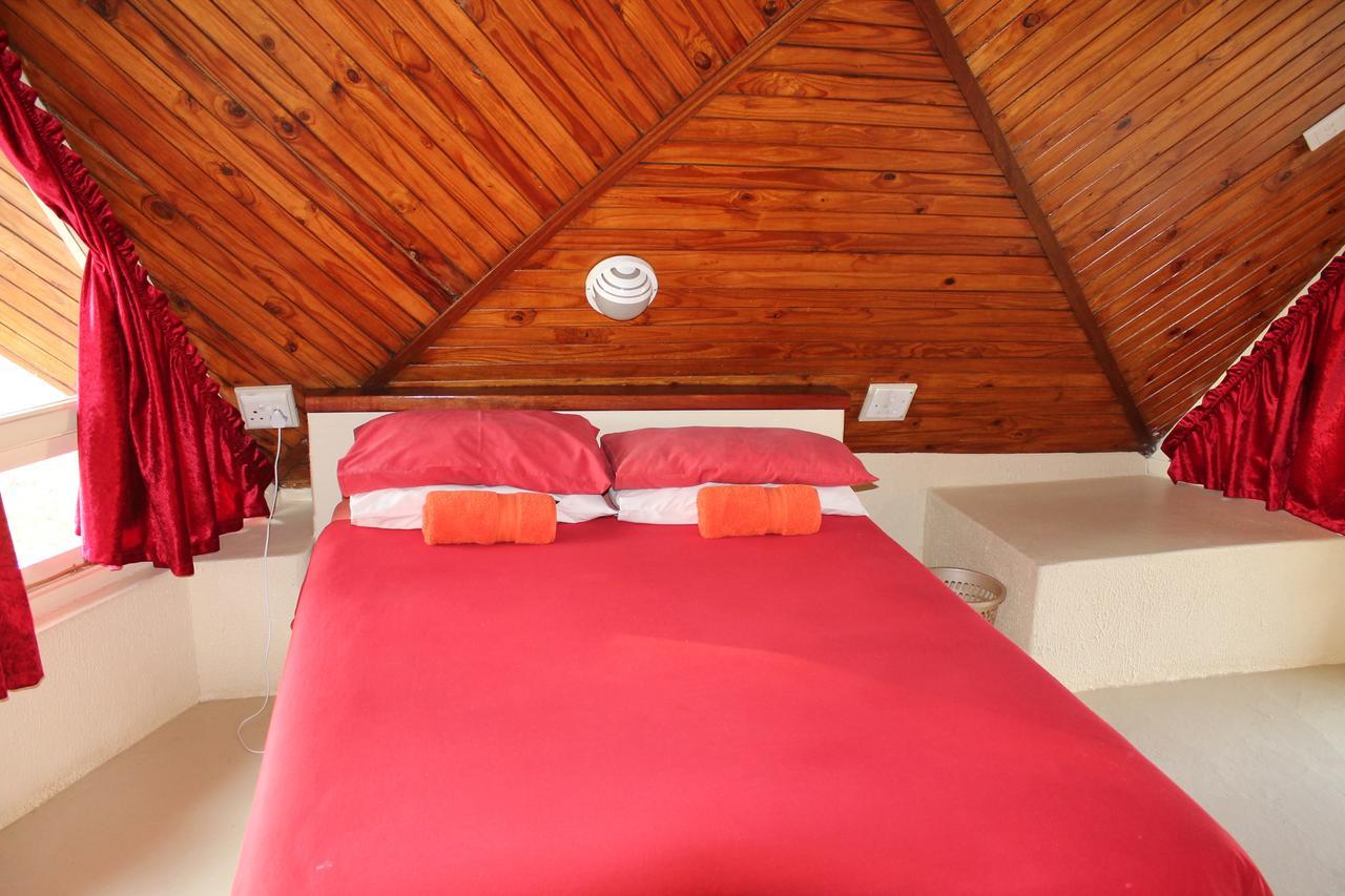 Pyramids Motel Van Reenen Eksteriør bilde